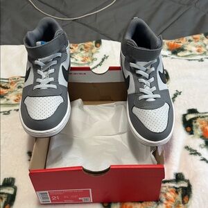 Nike Gray and White High-Top Sneakers